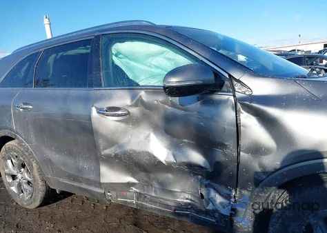 2016 Kia Sorento 3.3L Sx from USA, damaged, VIN 5XYPKDA59GG068408